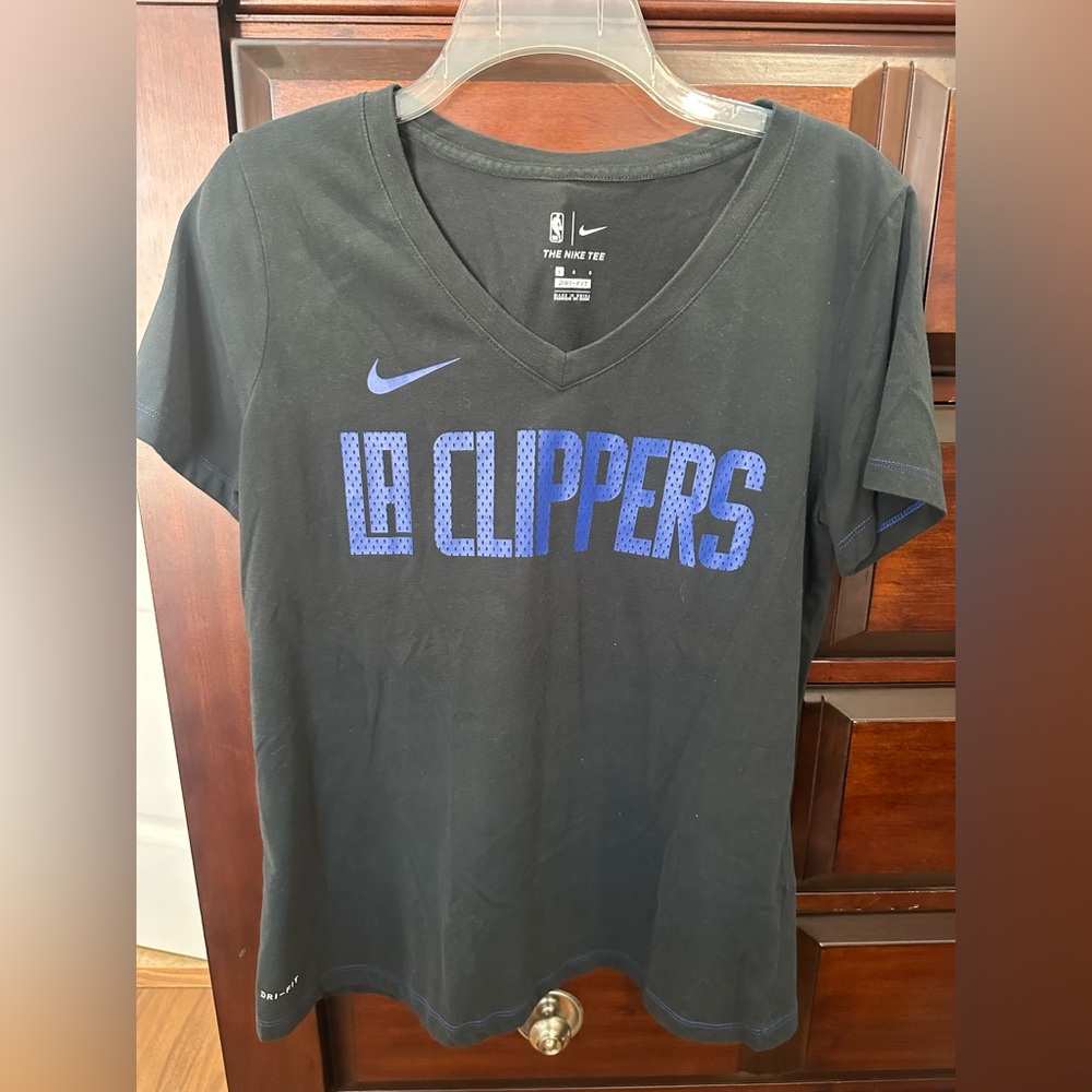 LA Clipper Womens Nike Dri Fit V-Neck Tee Short Sleeve Size Large NBA Black Blue